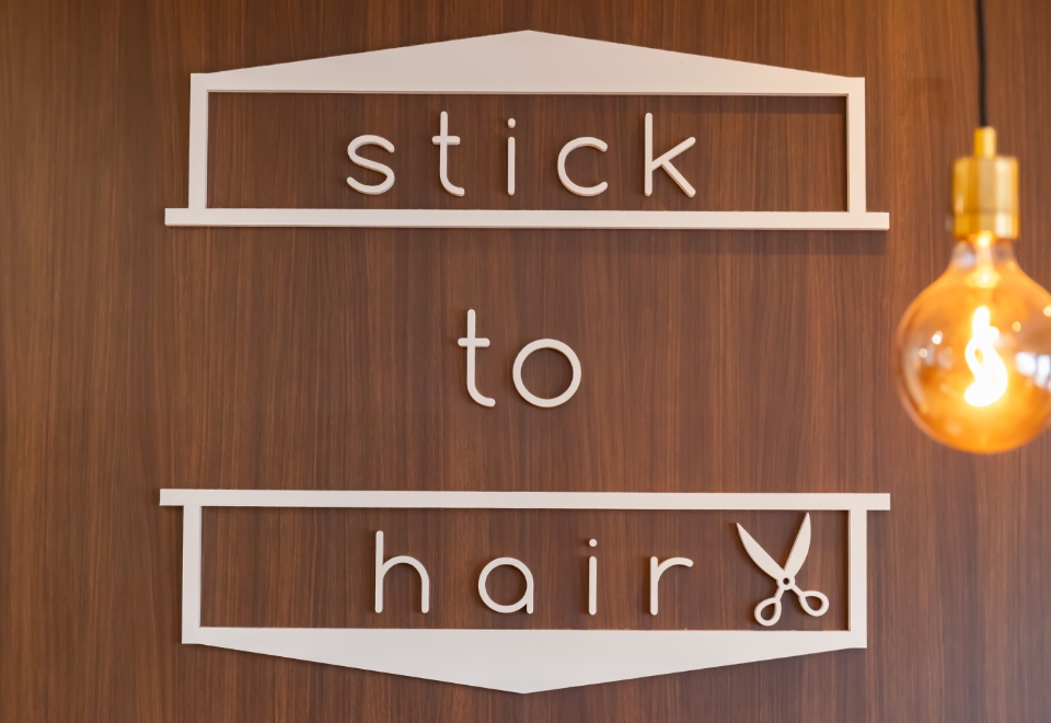 stick to hair