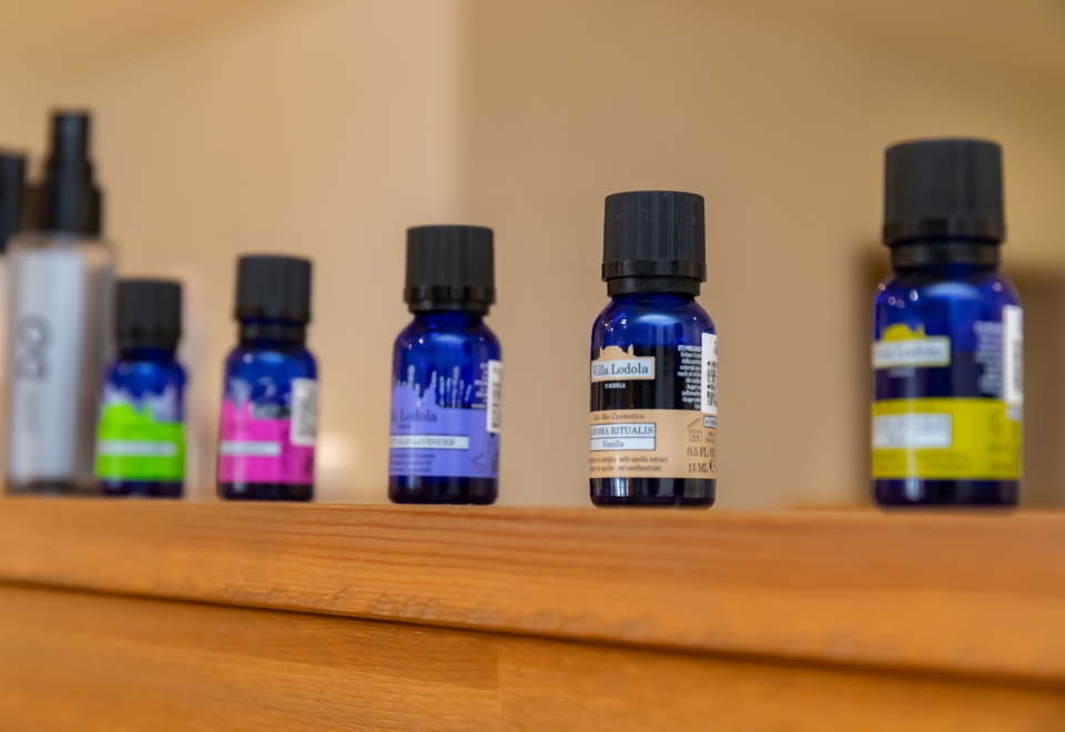 厳選されたカラー剤